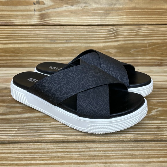 mia platform slides